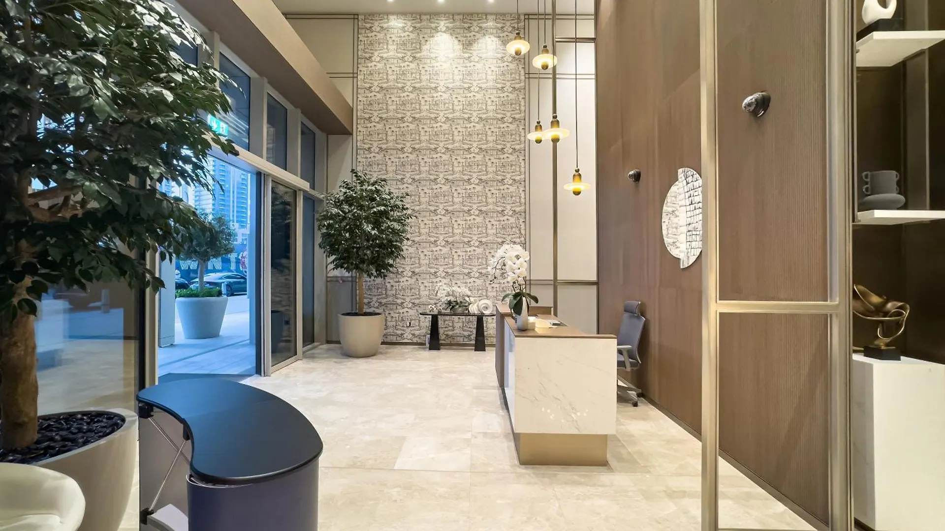 Apartment 1 Bedroom Apt High End Luxurios Building Next To Dubai Mall