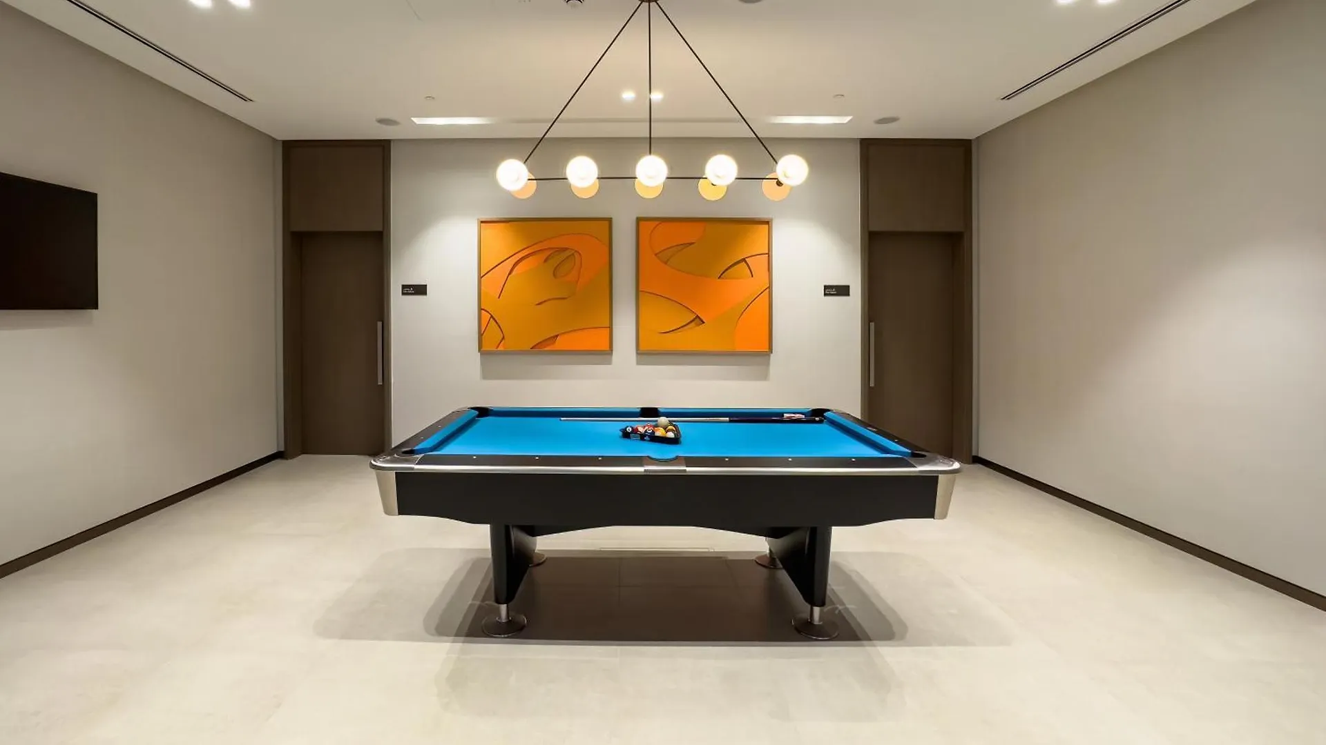 1 Bedroom Apt High End Luxurios Building Next To Dubai Mall Apartment