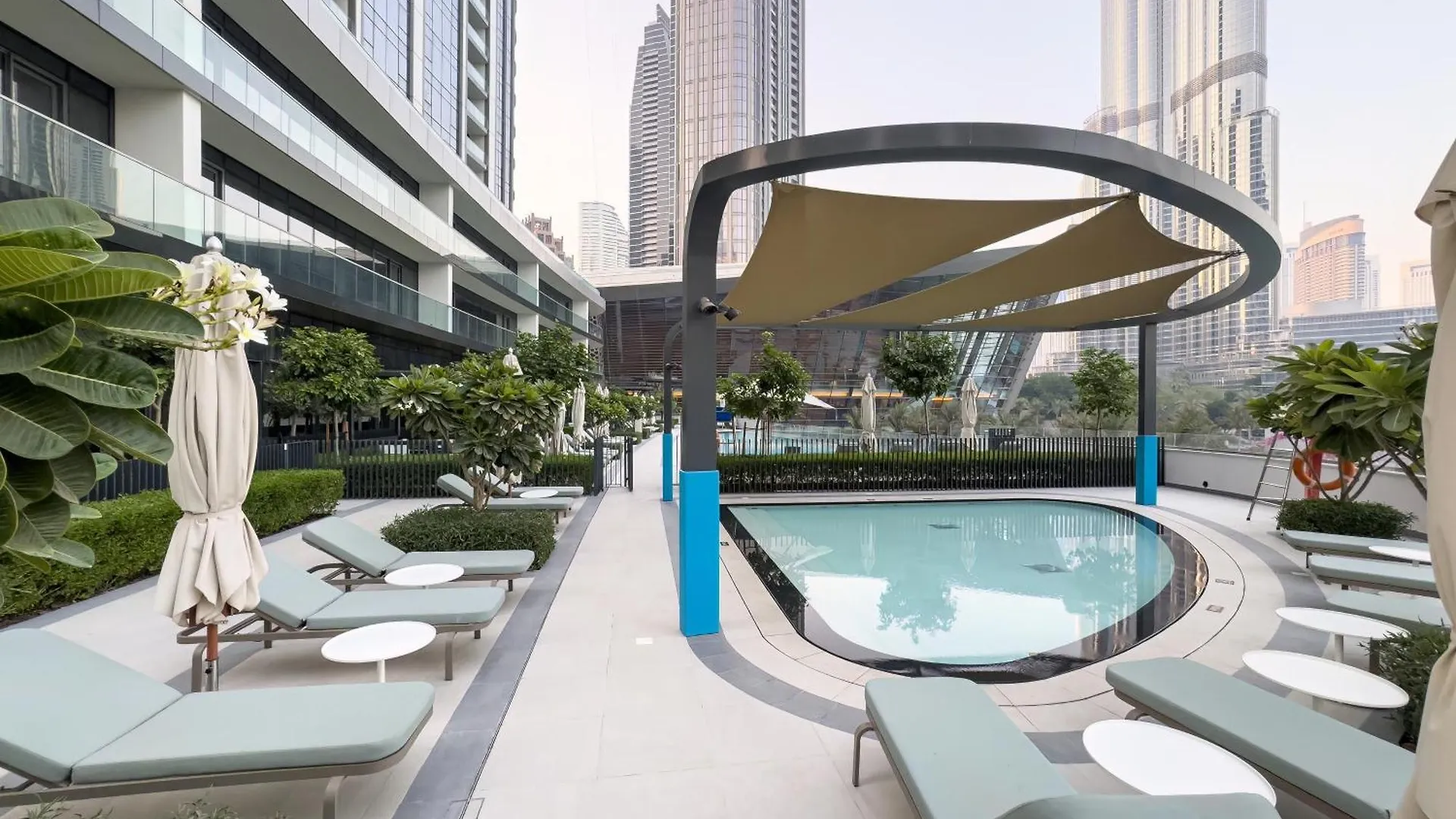 1 Bedroom Apt High End Luxurios Building Next To Dubai Mall