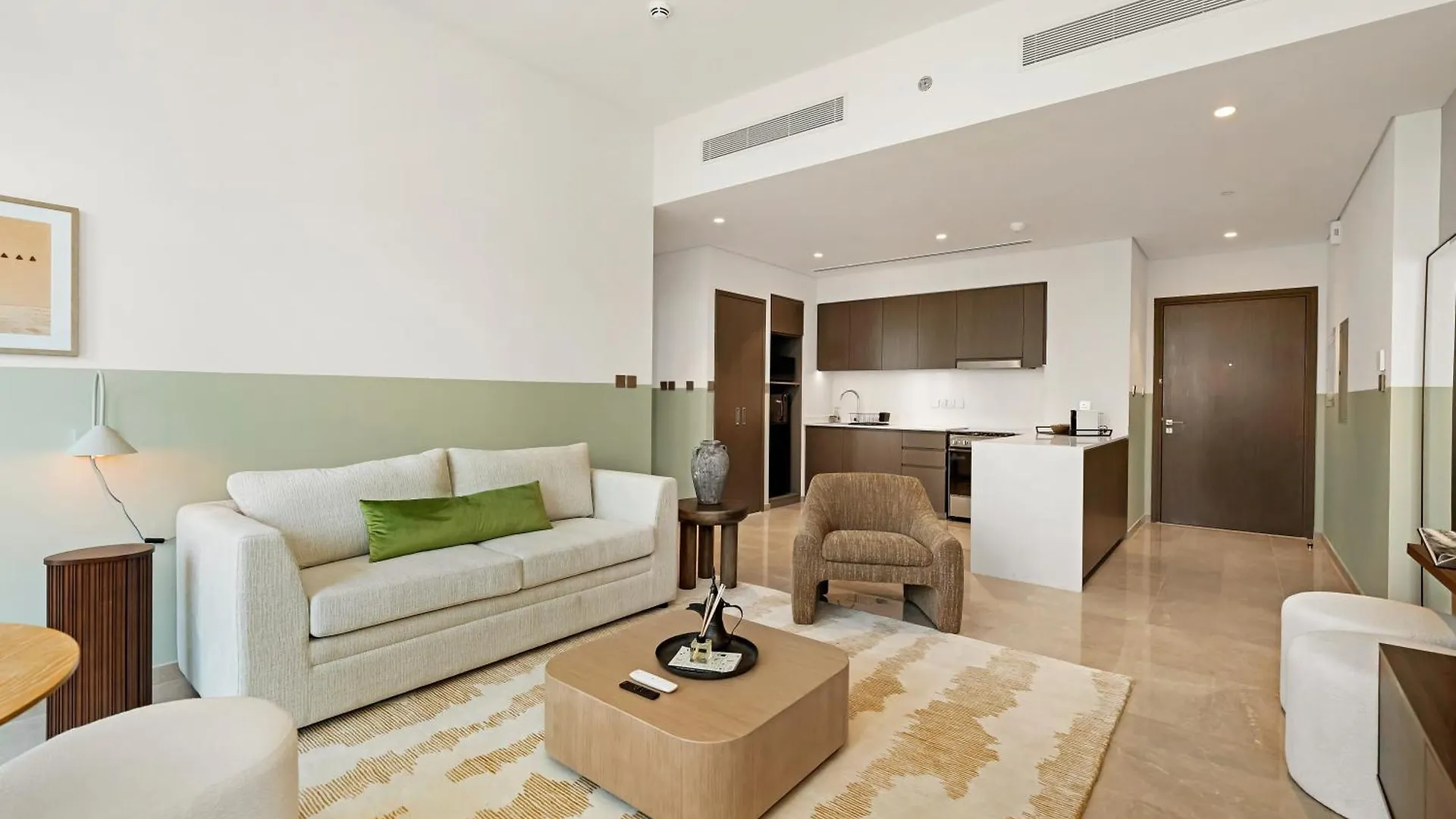 1 Bedroom Apt High End Luxurios Building Next To Dubai Mall 0*,
