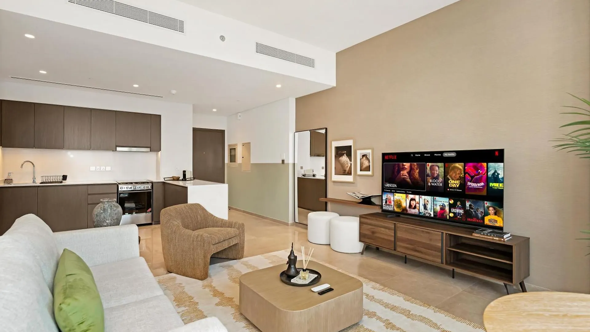 Apartment 1 Bedroom Apt High End Luxurios Building Next To Dubai Mall