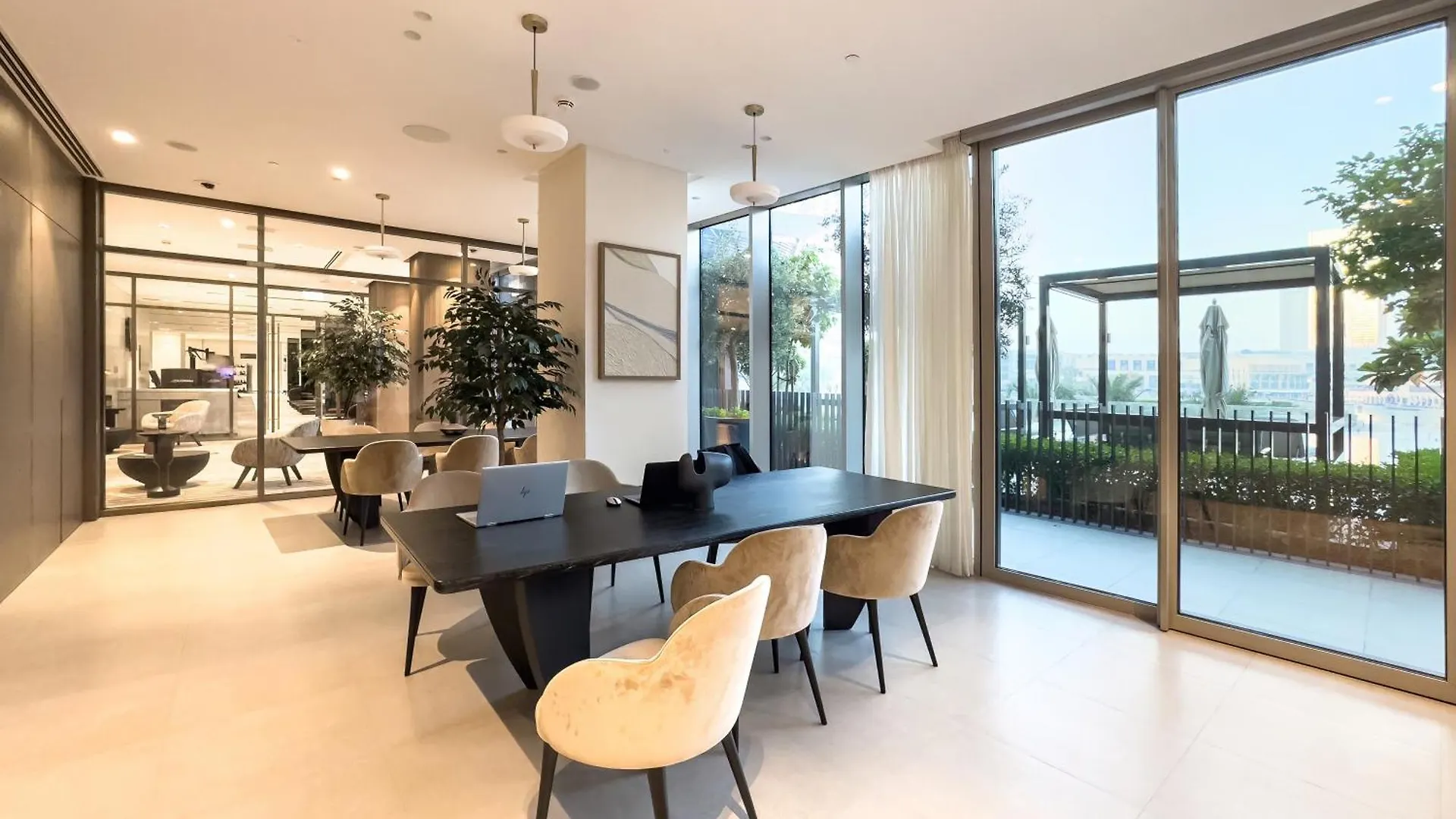 1 Bedroom Apt High End Luxurios Building Next To Dubai Mall Apartment