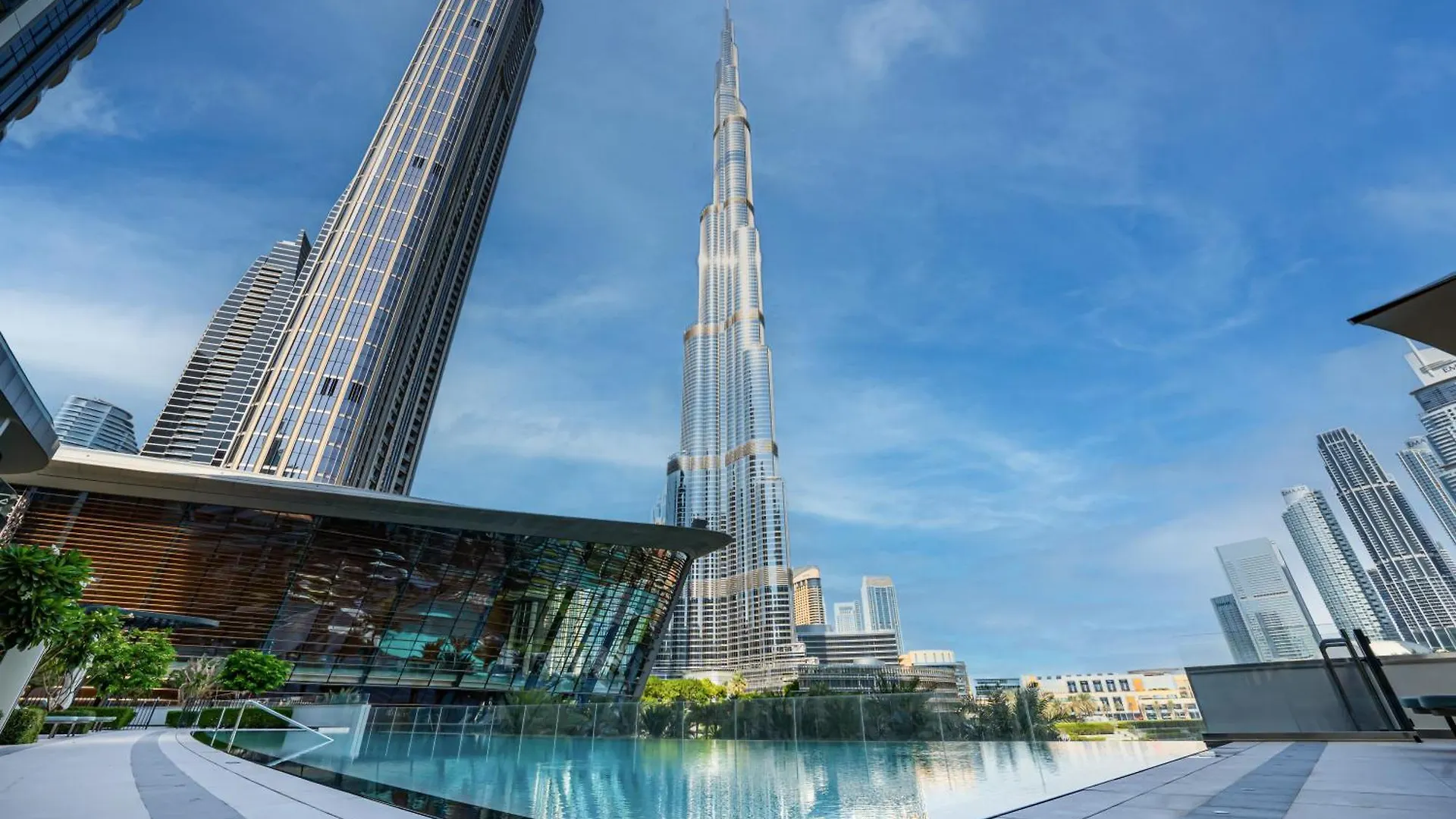 1 Bedroom Apt High End Luxurios Building Next To Dubai Mall 0*,